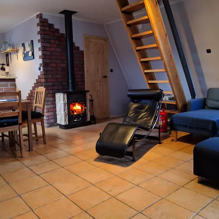 Bukowy Caloroczny Apartament Sierakow (Greater Poland)